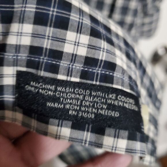 Jos. A. Bank Blue/White Plaid Button Down Shirt Size Large - Picture 10 of 10